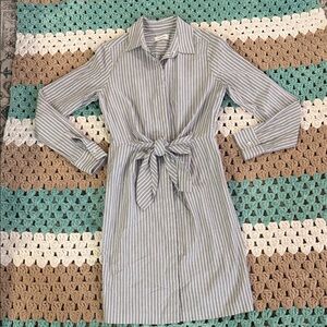 Calvin Klein Gray Striped Long Sleeve Front Tye Dress Womans Sz 2